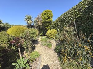 Photo 25- click for photo gallery